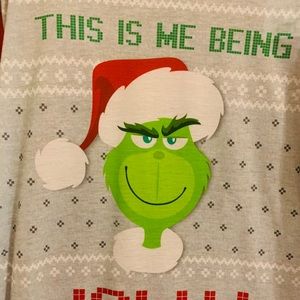 The Grinch 2 piece pijama set Medium